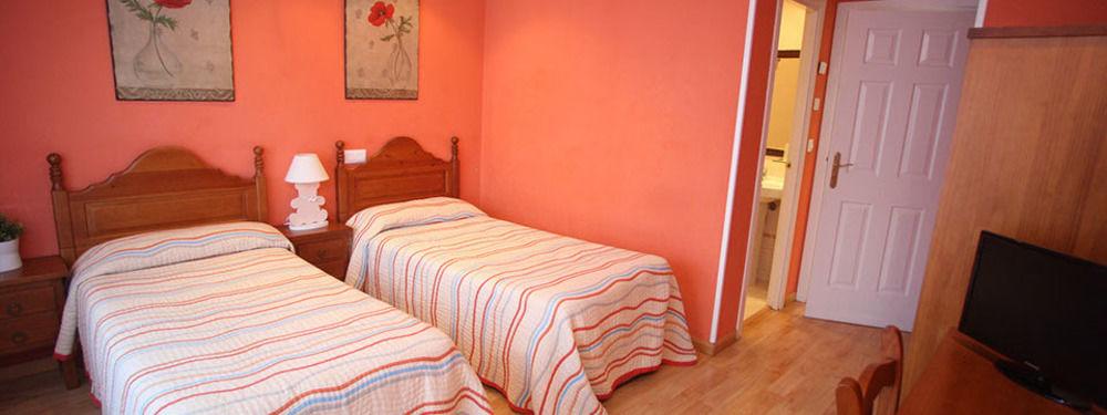Hostal Vitorina Soria Exteriör bild