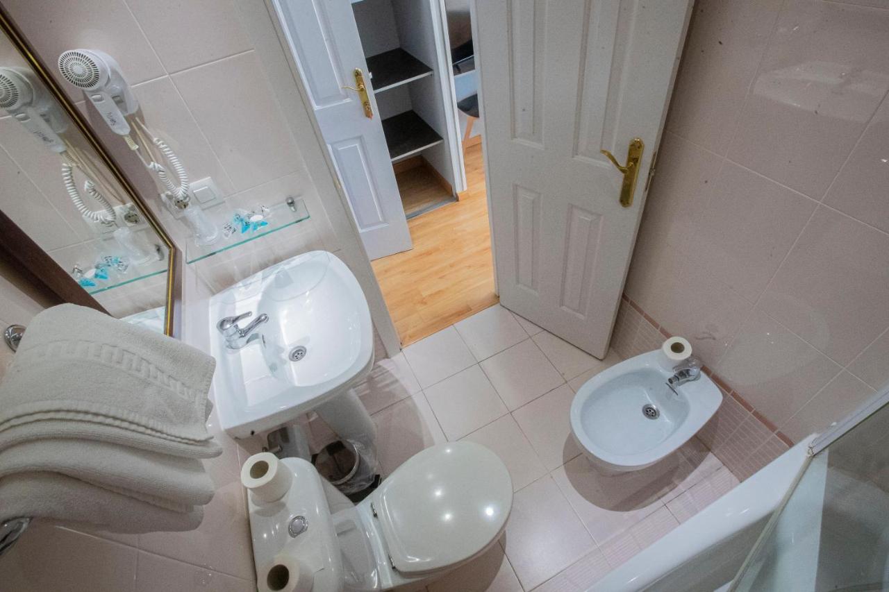 Hostal Vitorina Soria Exteriör bild