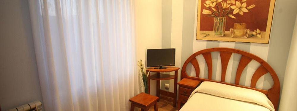 Hostal Vitorina Soria Exteriör bild