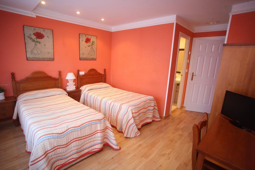 Hostal Vitorina Soria Exteriör bild