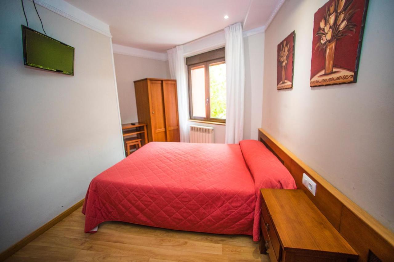 Hostal Vitorina Soria Exteriör bild